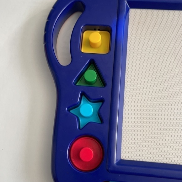 𝅺6/$20 ⭐️ Imaginarium Magnetic Drawing Board - Picture 2 of 3